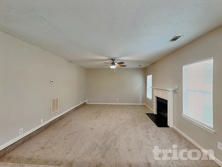 2372 Creel Rd — Photo 3