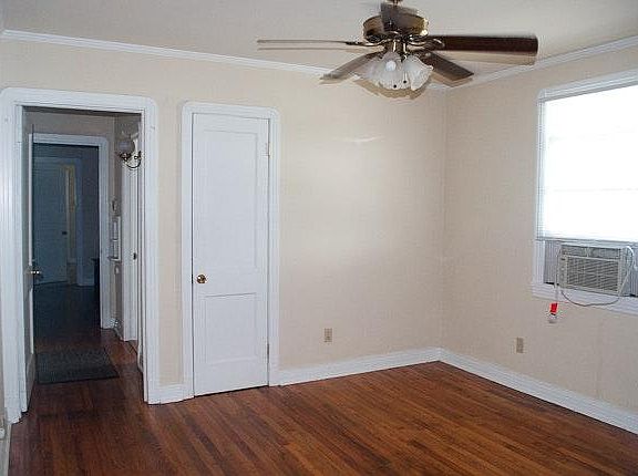 3rd image of 502 Severn Ave