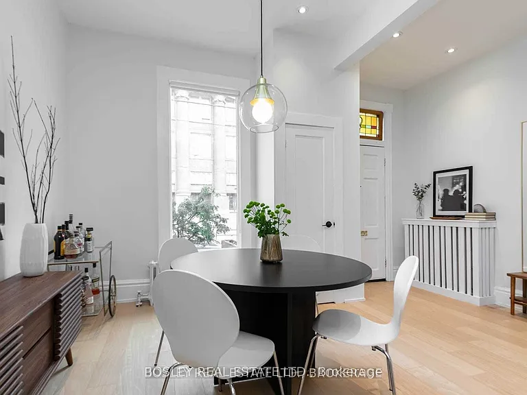 443 Shuter St — Photo 12