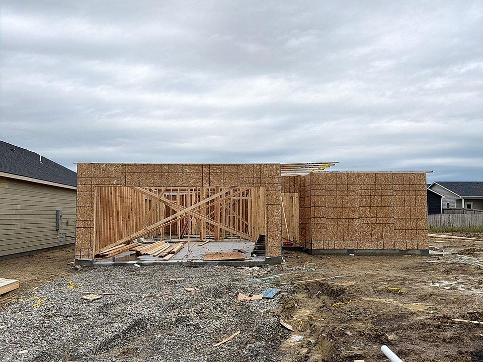 2nd image of 3590 E Bearsden St