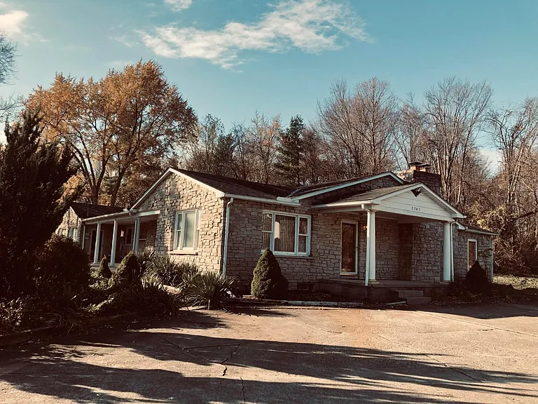2781 Innis Rd — Photo 1
