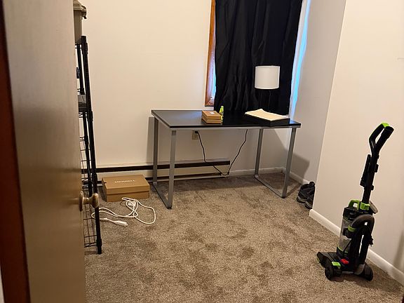 4th image of 36 Roushey St #2C
