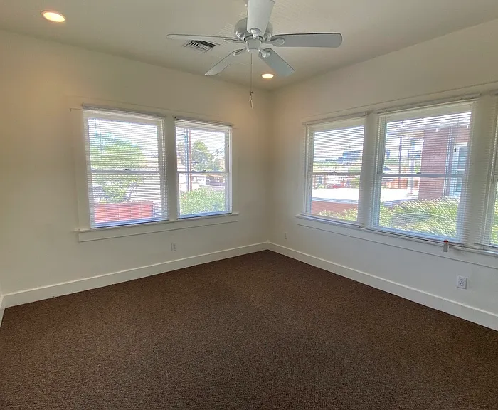 503 E University Blvd #4 — Photo 19