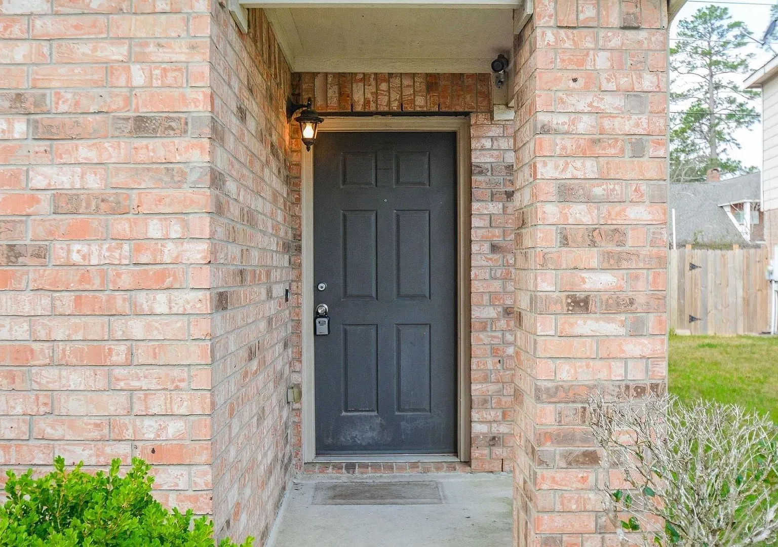 Single-Story Gem in the Heart of Humble! — Photo 2