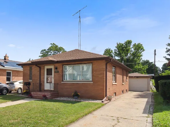 7111 43rd AVENUE, Kenosha, WI 53142