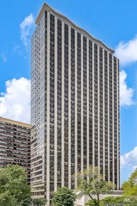 3150 N Lake Shore Dr APT 24E, Chicago, IL, 60657
