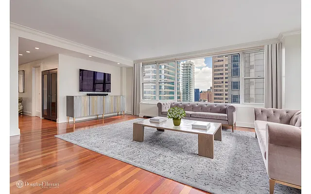 Rented by Douglas Elliman | media 15