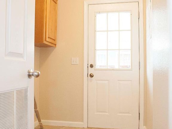5th image of 455 Los Encinos St #455