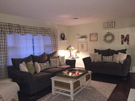2nd image of 167 Holland Ave