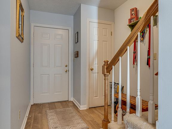 5th image of 461 Eastley Ct APT 4