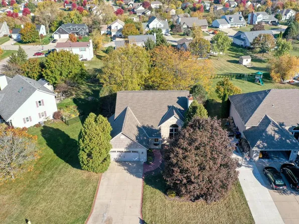 W233N7504 Highview DRIVE, Sussex, WI 53089