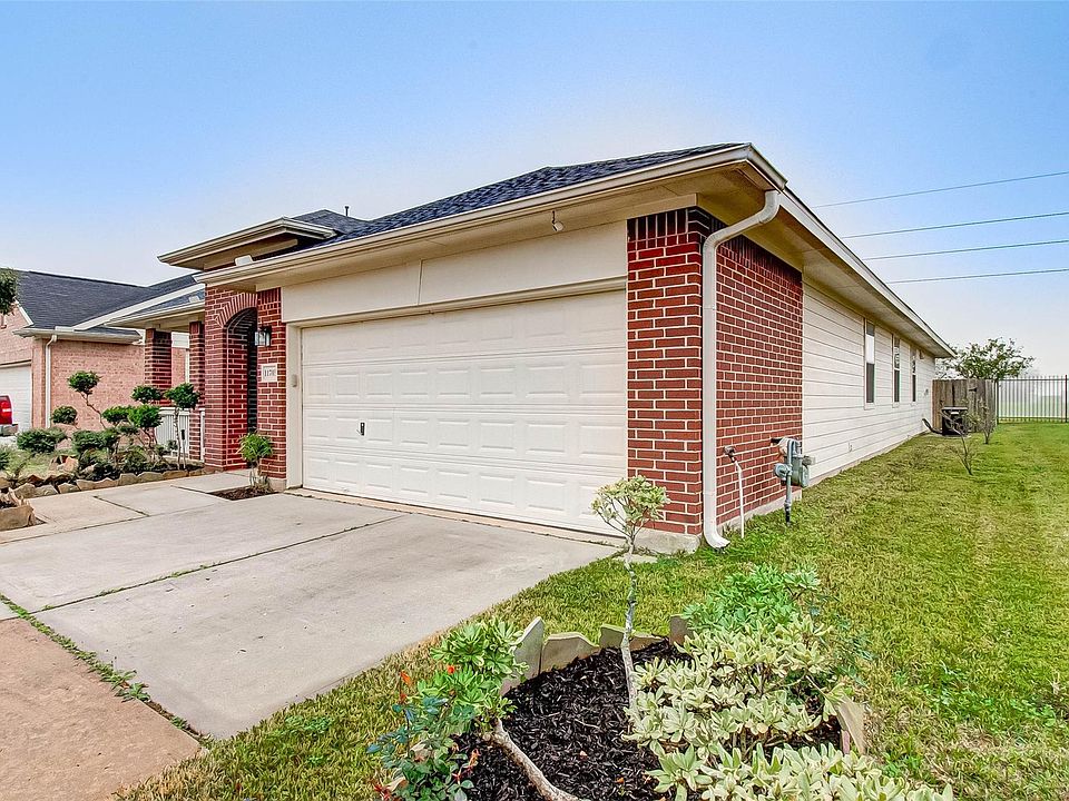 1st image of 11703 Forest Wind Ln