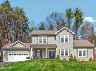 10 Ashleigh Ln, Saratoga Springs, NY 12866