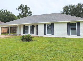 8146 Harry Dr, Baton Rouge, LA 70806