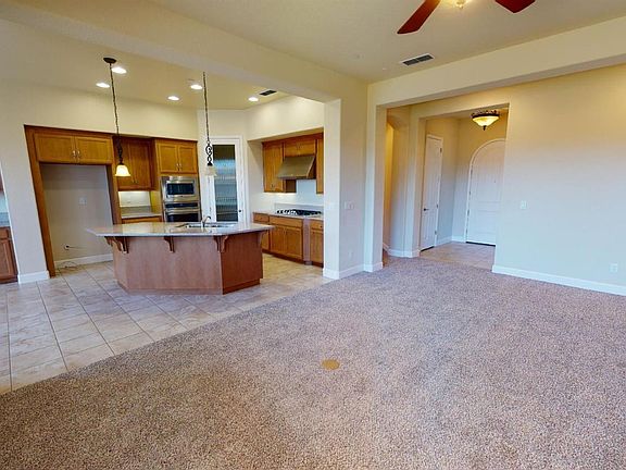 4th image of 918 Harvest Mill Dr