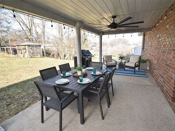 3rd image of 5715 Glen Hill Dr