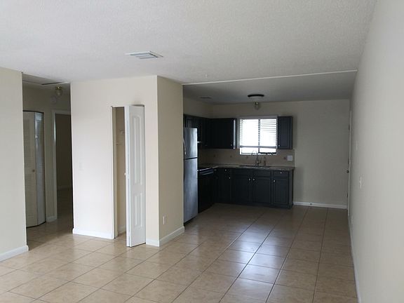 5th image of 2627 Quad Ct APT 3