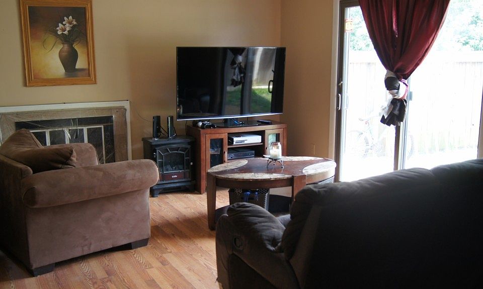 2nd image of 5776 Village Green Dr
