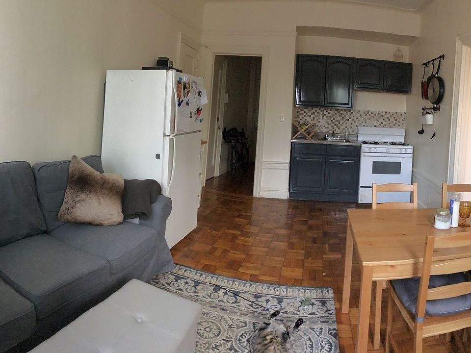 1st image of 901 41st St #4