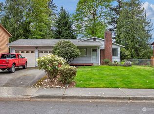 10023 NE 202nd St, Bothell, WA 98011