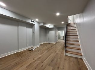 1049 Mercy St, Philadelphia, PA 19148