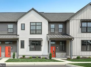 105 Madison Dr, Mechanicsburg, PA