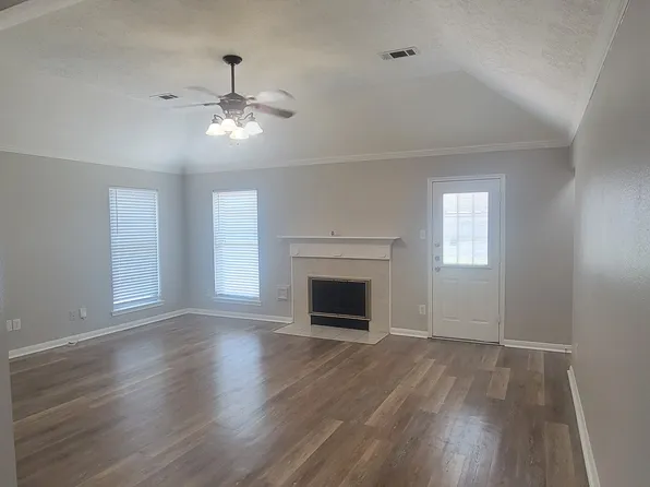 21051 Carmel Valley Dr, Katy, TX 77449