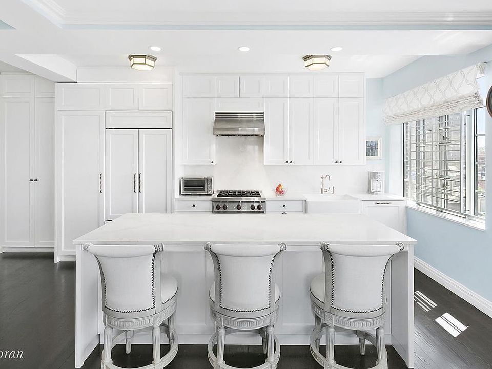 1st image of 118 8th Ave APT 9-B