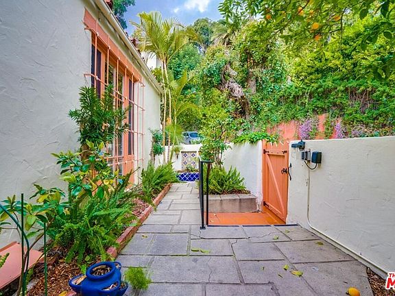 3rd image of 6926 La Presa Dr