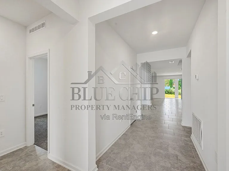 3048 Country Side Dr — Photo 4