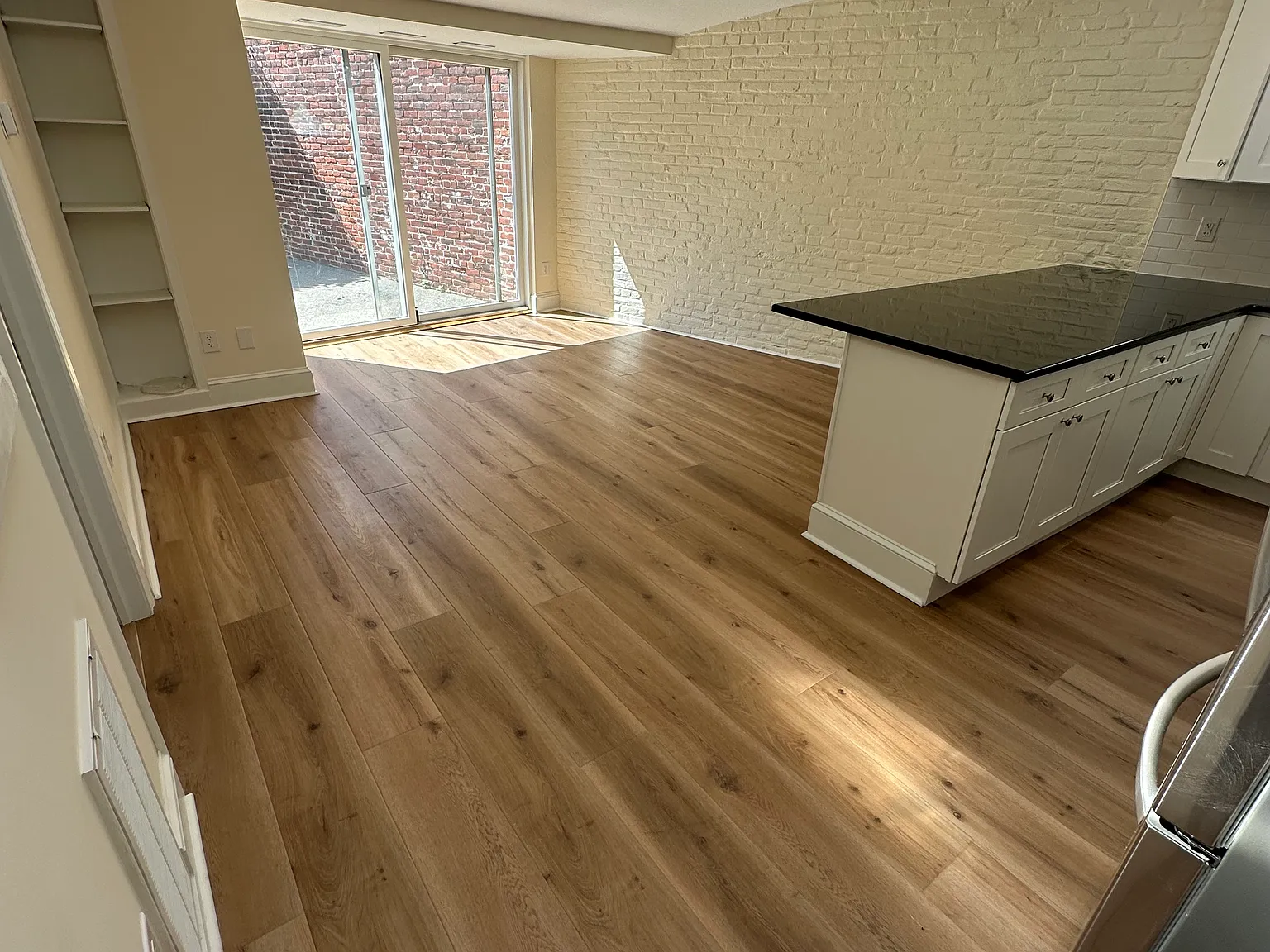 2 bed, 1040 sqft, $2,950 — Photo 3