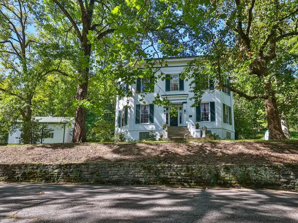 838 Fleming Rd, Maysville, KY 41056