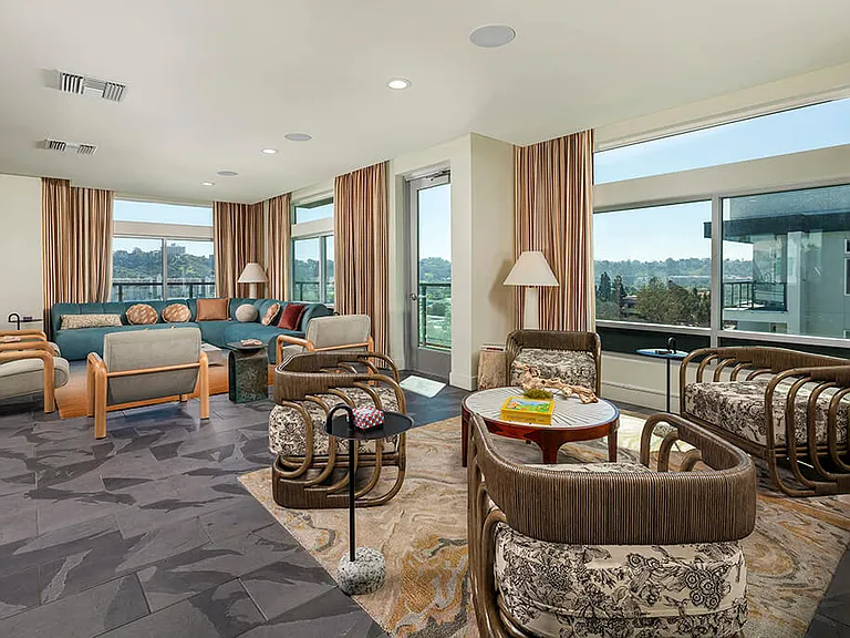 Rivair Apartment Homes — Photo 15