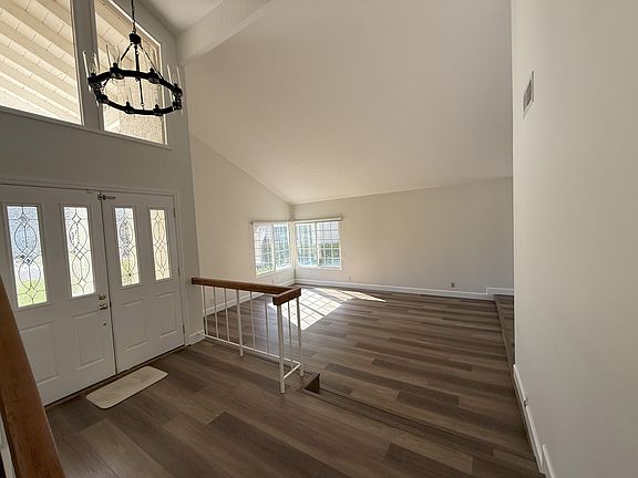 4th image of 2939 Rockridge Pl