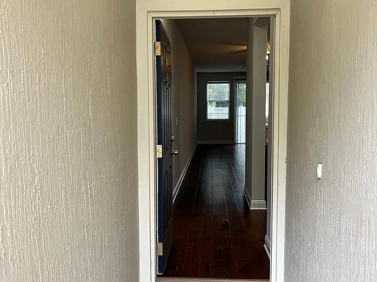 6016 Bartram Village Dr — Photo 2
