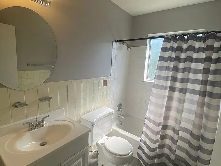 Northbrook Apartments — Photo 29