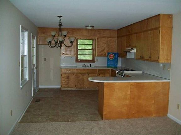 Kitchen with Eating Area
