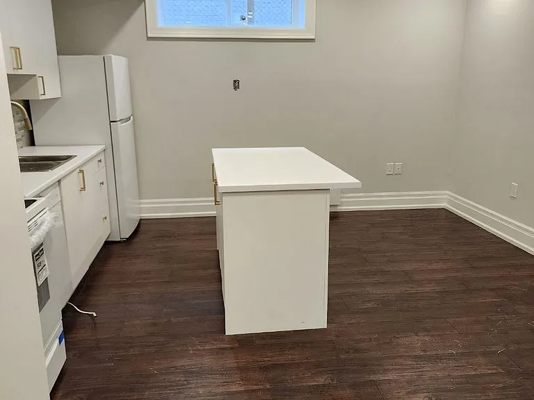 79 Maple Grove Ave #2 — Photo 5