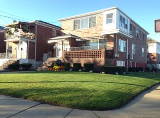 561 Beach 128 St, Far Rockaway, NY 11694