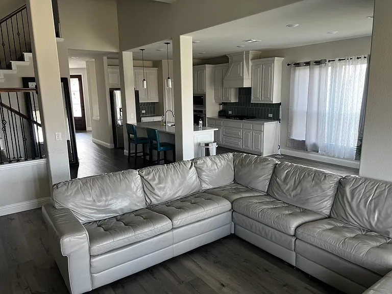 1241 Joseph Earl Dr — Photo 17