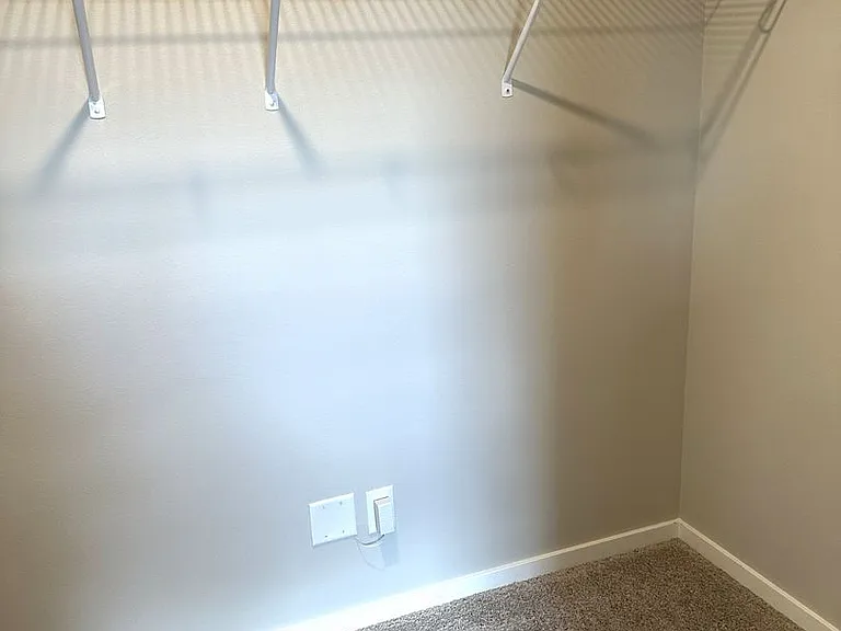 18505 Alpine Way E — Photo 10