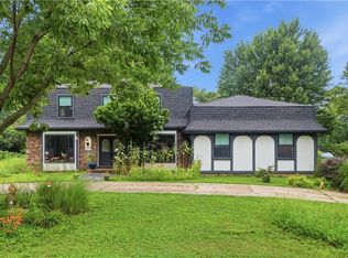 12739 Overbrook Rd, Leawood, KS 66209
