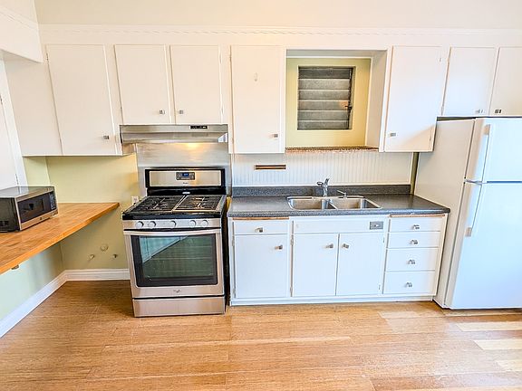 3rd image of 2142 15th St #1