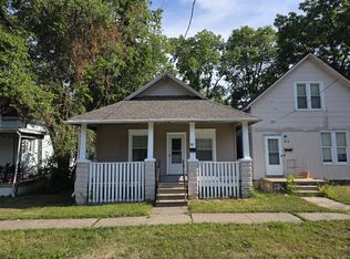 821 W McClure Ave, Peoria, IL 61604