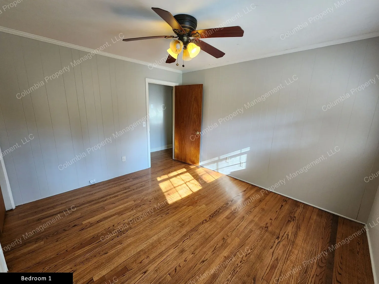 4 bed, 2200 sqft, $2,200 — Photo 3