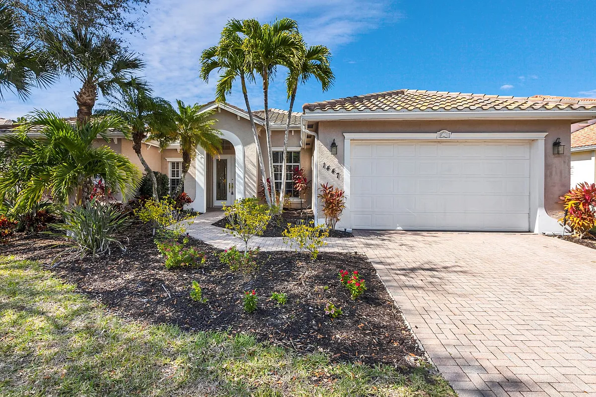 Building Photo - 1447 Serenity Cir