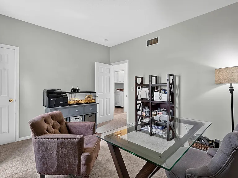 3811 Pine Bank Dr — Photo 25