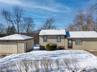 38416 N 4th Ave, Spring Grove, IL 60081
