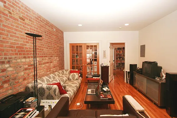 Rented by Corcoran | media 46