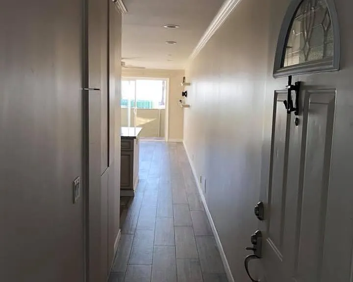 E Surfside Dr — Photo 3